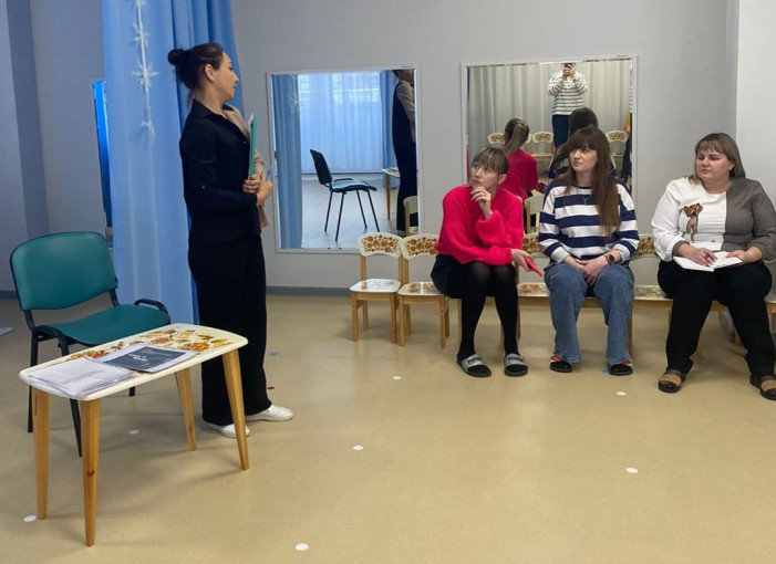 В рамках работы с родителями была предложена тема: «Клади трубку!» В рамках работы с родителями была предложена тема: «Клади трубку!».
